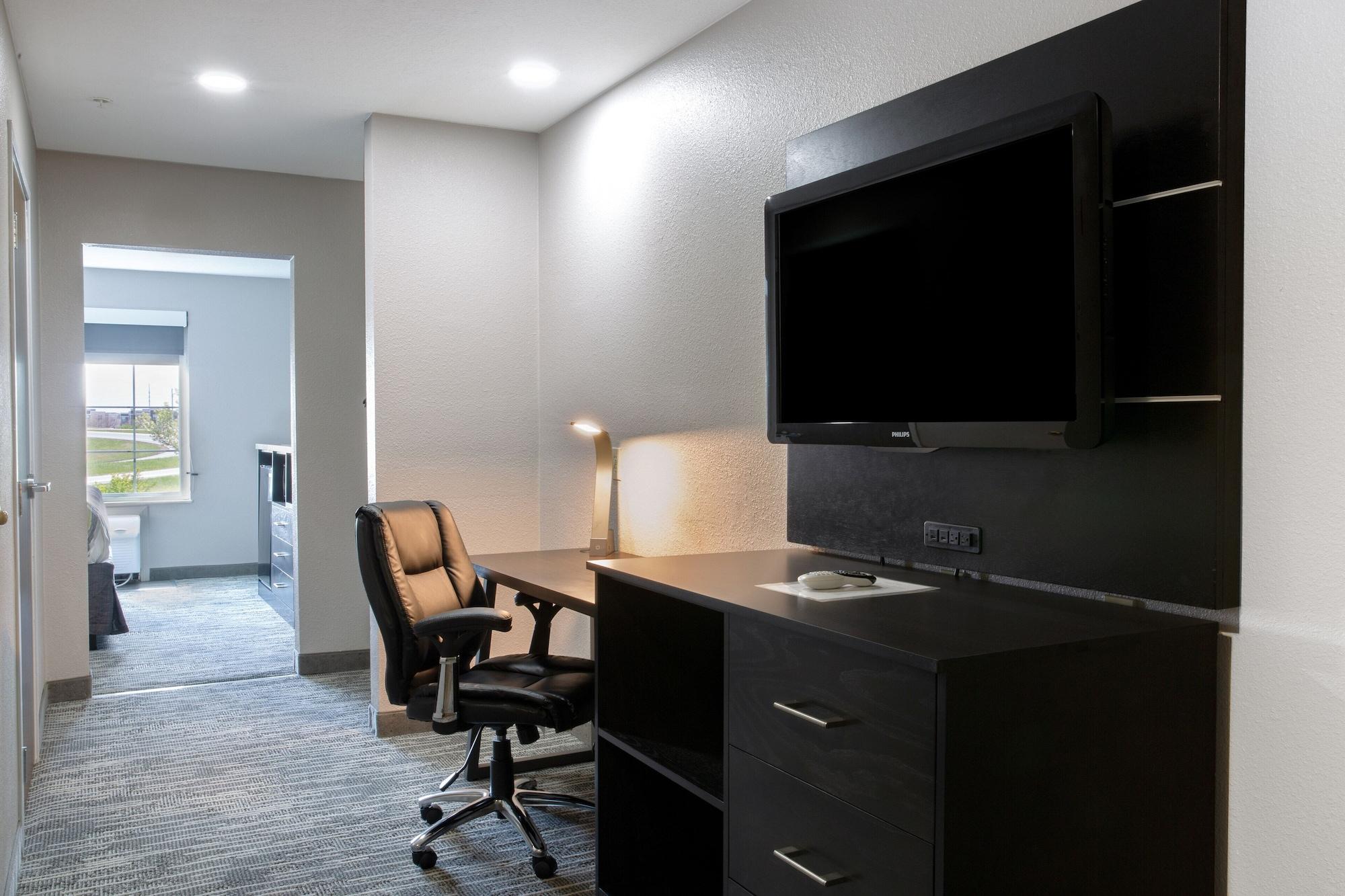 Country Inn & Suites By Radisson, Columbus West, Oh Bagian luar foto